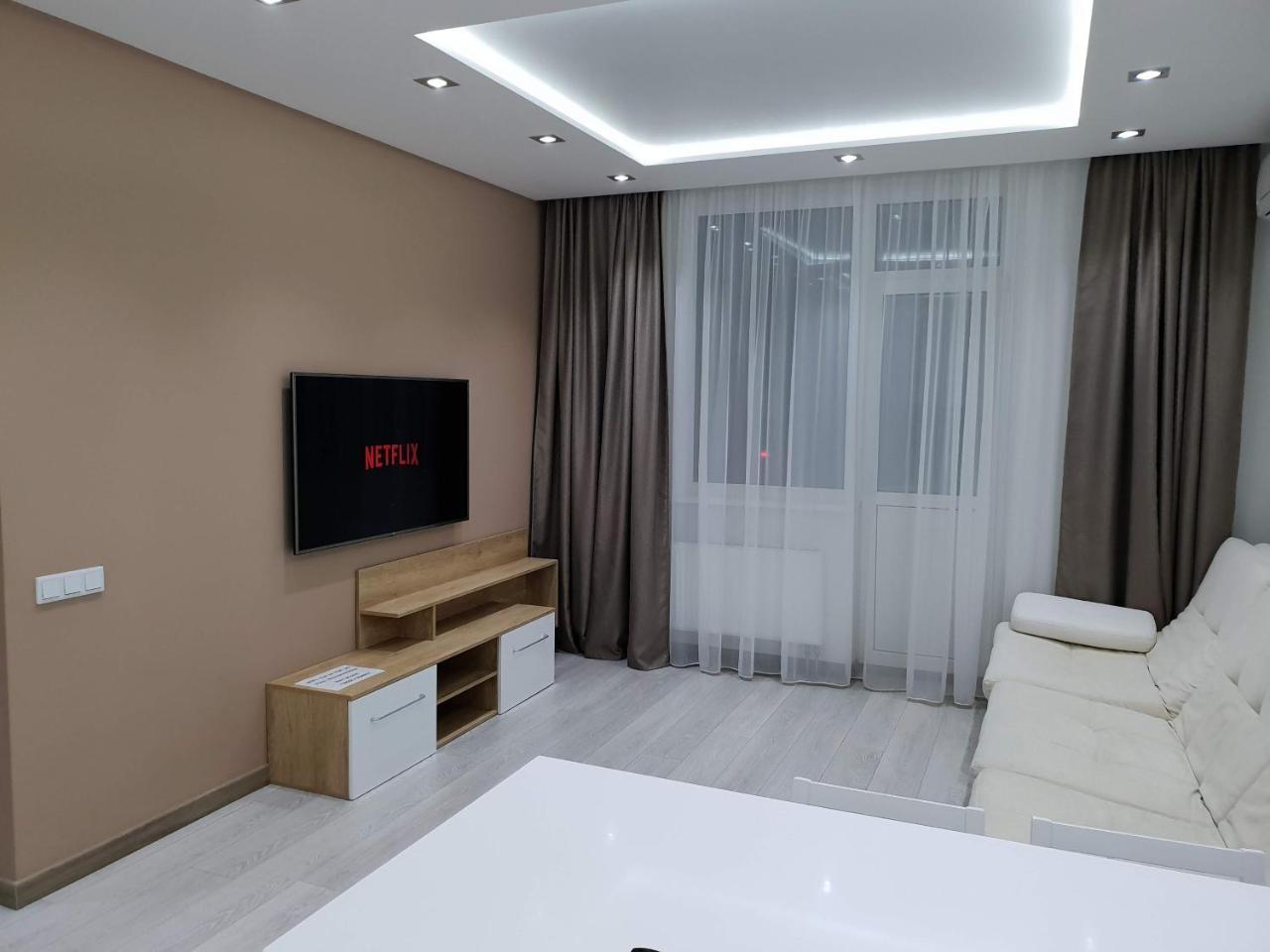 Luxapartment Kyiv Exterior photo