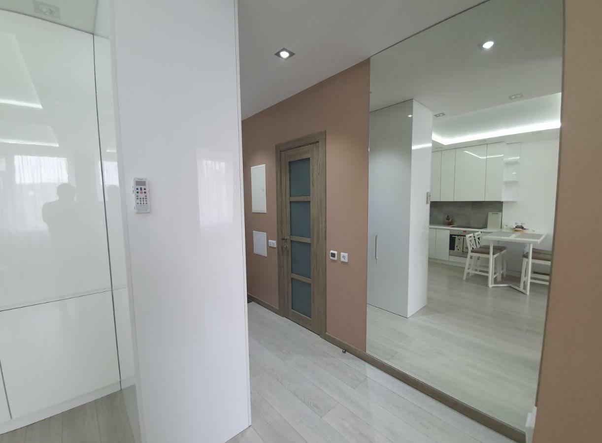 Luxapartment Kyiv Exterior photo